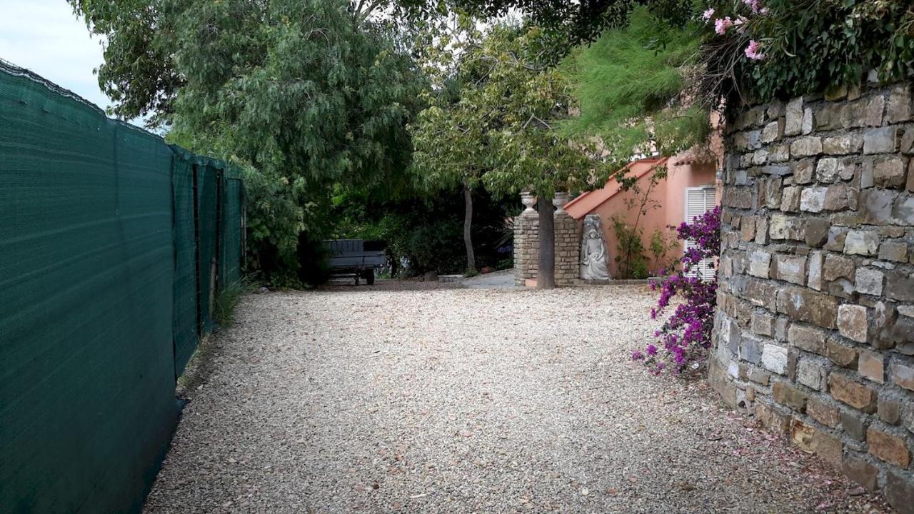 Deliziosa Casetta Con Dehor E Giardino Immersa Nel Verde Ligure Imperia Εξωτερικό φωτογραφία
